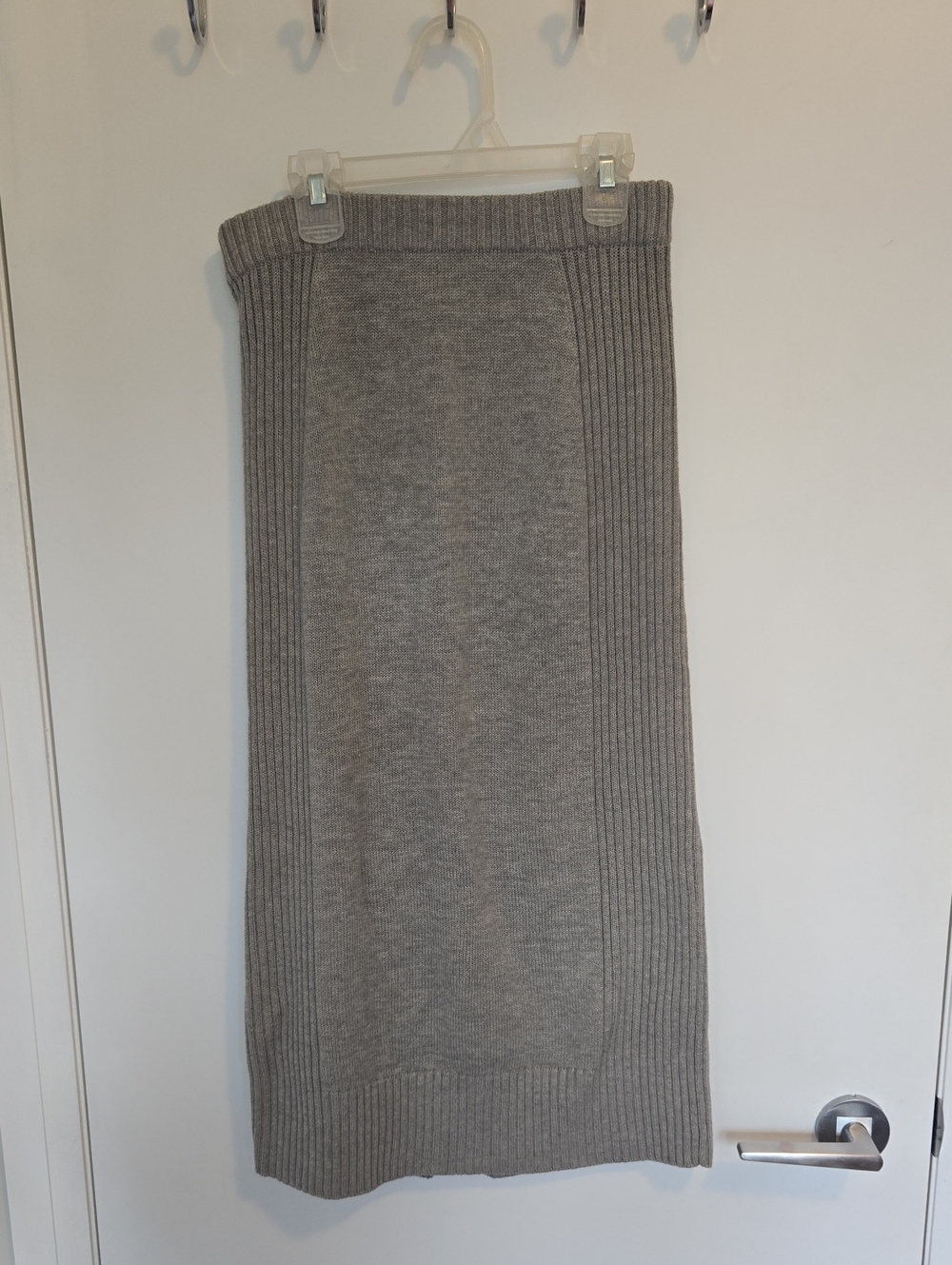 Adrienne Vittadini Gray Knit Midi Pencil Skirt